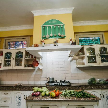 Rock Cliff Home Stay Shillong Ngoại thất bức ảnh