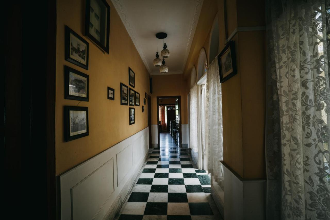 Rock Cliff Home Stay Shillong Ngoại thất bức ảnh