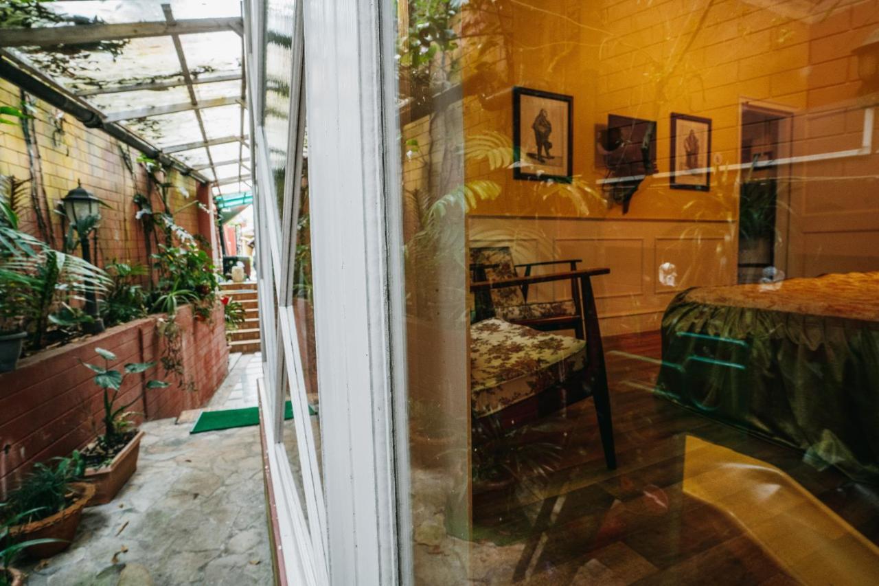 Rock Cliff Home Stay Shillong Ngoại thất bức ảnh