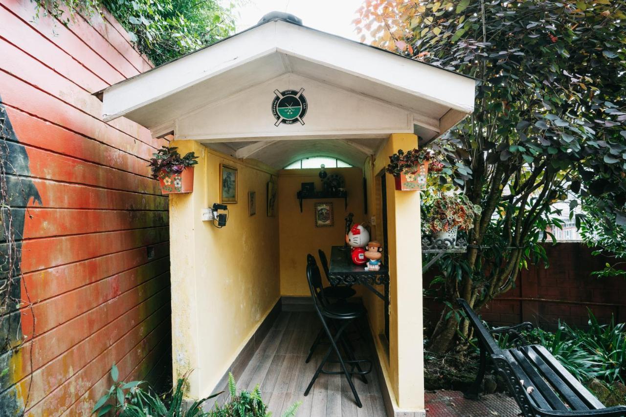 Rock Cliff Home Stay Shillong Ngoại thất bức ảnh